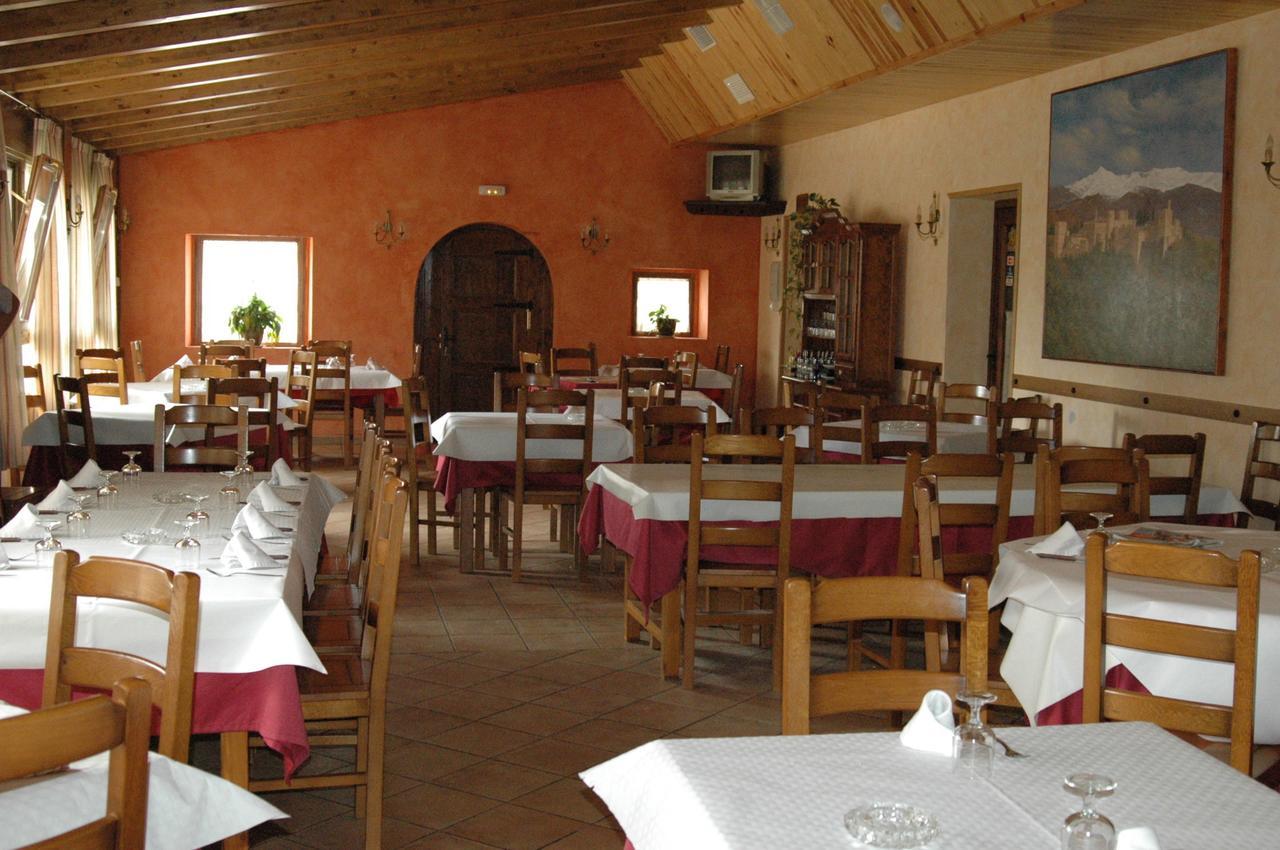 Hotel Restaurante Santa Elena Сабиньяниго Экстерьер фото