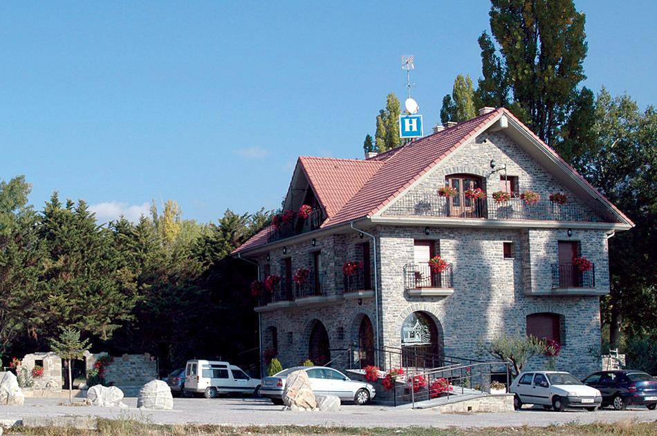 Hotel Restaurante Santa Elena Сабиньяниго Экстерьер фото